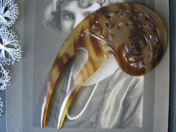 Art Deco Hair Comb, Large Hair Comb, Decorative H… - image 1