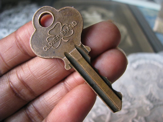 Antique Flat Key, Clover Brand, Flat Brass Key, Antique Pin Tumbler Key,  Antique Steampunk Key, Clover Top 