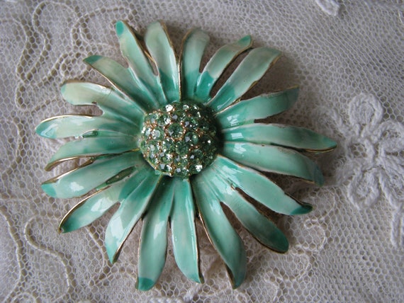 Vintage Enamel Flower Brooch, Green Enamel Flower… - image 7