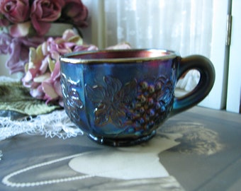 Vaso de ponche de cristal antiguo de Northwood, color morado, con diseño de uva
