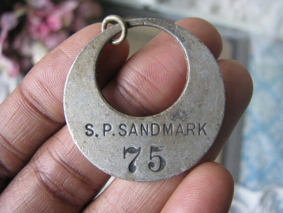 Craft Supplies Tools P Numbered Key Fob Tag Antique Number Tag Antique Aluminum Tag Steampunk Hardware Tag Sandmark Numbered Hardware Tag Return Tag S Components Blanks