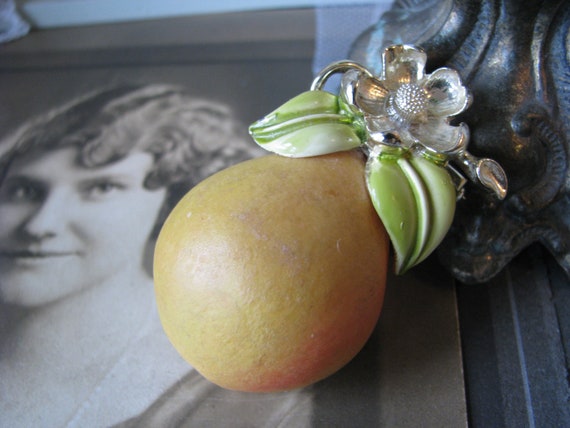 Vintage Pear Brooch, Vintage Fruit Brooch, Large … - image 5
