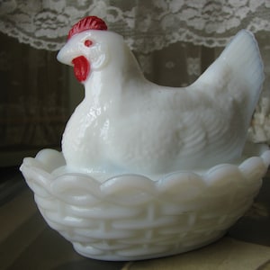 Vintage Hen on Basket Dish, Small Hen on Basket, Hen on Basket Trinket Dish, Yellow Hen Trinket Dish