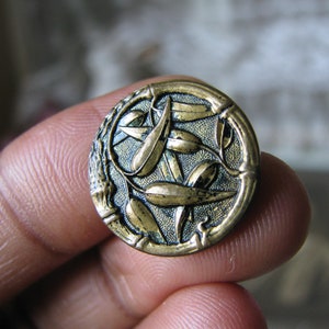 Antique French Button, Antique Picture Button, Antique Brass Button, T.W.&W. Paris, Antique Picture Button, Antique Sewing Notions
