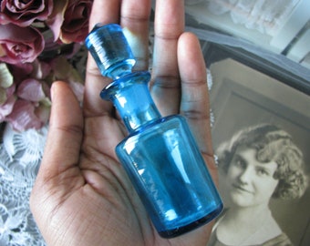 Antique Blue Glass Perfume Bottle, Cobalt Blue Glass Bottle, Blue Perfume Bottle, Wedding Gifts, Bridal Gifts, Gifts For Brides