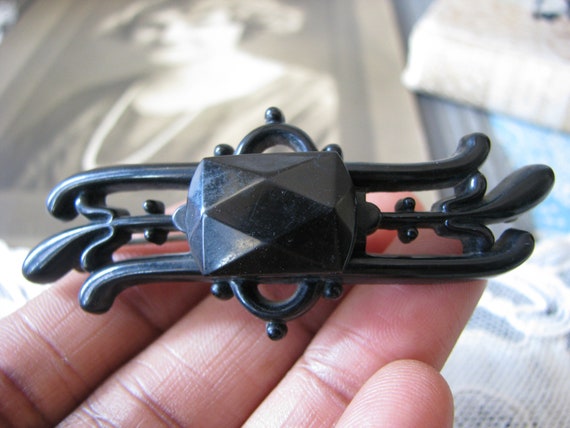 Antique Mourning Brooch, Victorian Mourning Brooc… - image 3