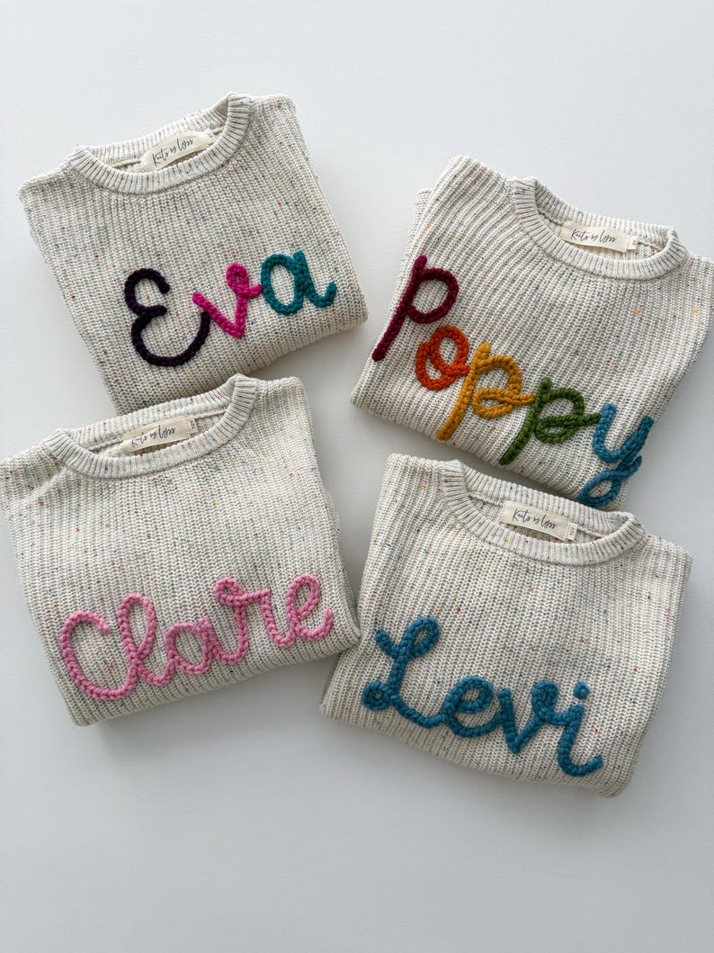 Pull avec prénom brodé à la main pour grands enfants de 6 à 12 ans, pull avec prénom personnalisé, pull brodé surdimensionné de confettis pour enfants, pull en tricot image 1