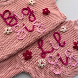 Hand bestickt Big Geschwister Pullover, große Schwester kleine Schwester Pullover, großer Bruder kleiner Bruder Pullover, Baby Ankündigung Pullover