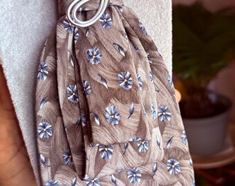 Floral Brooch Necktie Necklace | Gray Silk Tie, Rosary Chain  display picture 1