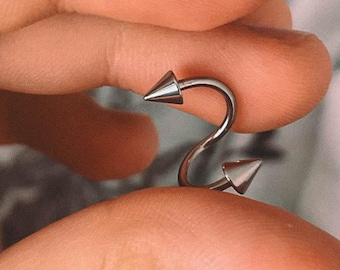 Gebogener Lippenpiercing-Stab: S-förmiger gotischer Hufeisenring (16G Edelstahl)