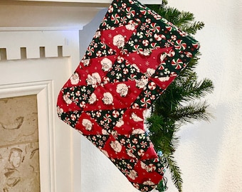 Media acolchada de Papá Noel roja y verde