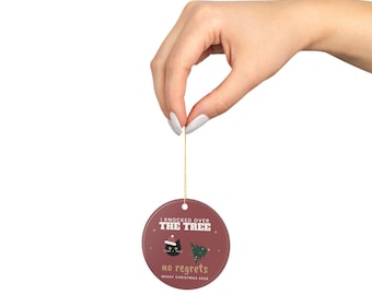 Adorno navideño de gato, Derribé el árbol sin remordimientos, Divertido adorno de gato negro, Regalo para mamás de gatos, Regalo de Navidad para amantes de los gatos