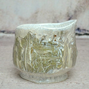ceramic pot, crackled, white and olive green