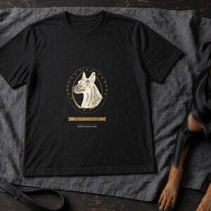Doberman Shirt Fidelis et Vigilans, Vintage Dobermann Crest Gift for Mom Dad Tee image 2