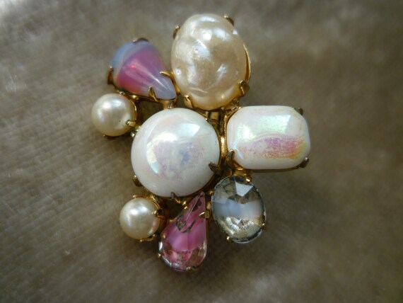 Coro Art Glass and "Pearl" Earrings - image 5