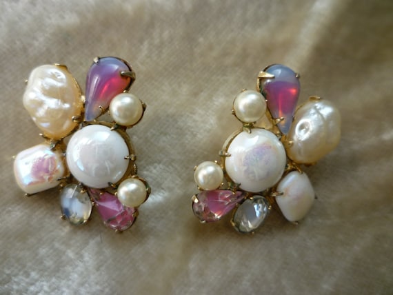 Coro Art Glass and "Pearl" Earrings - image 2