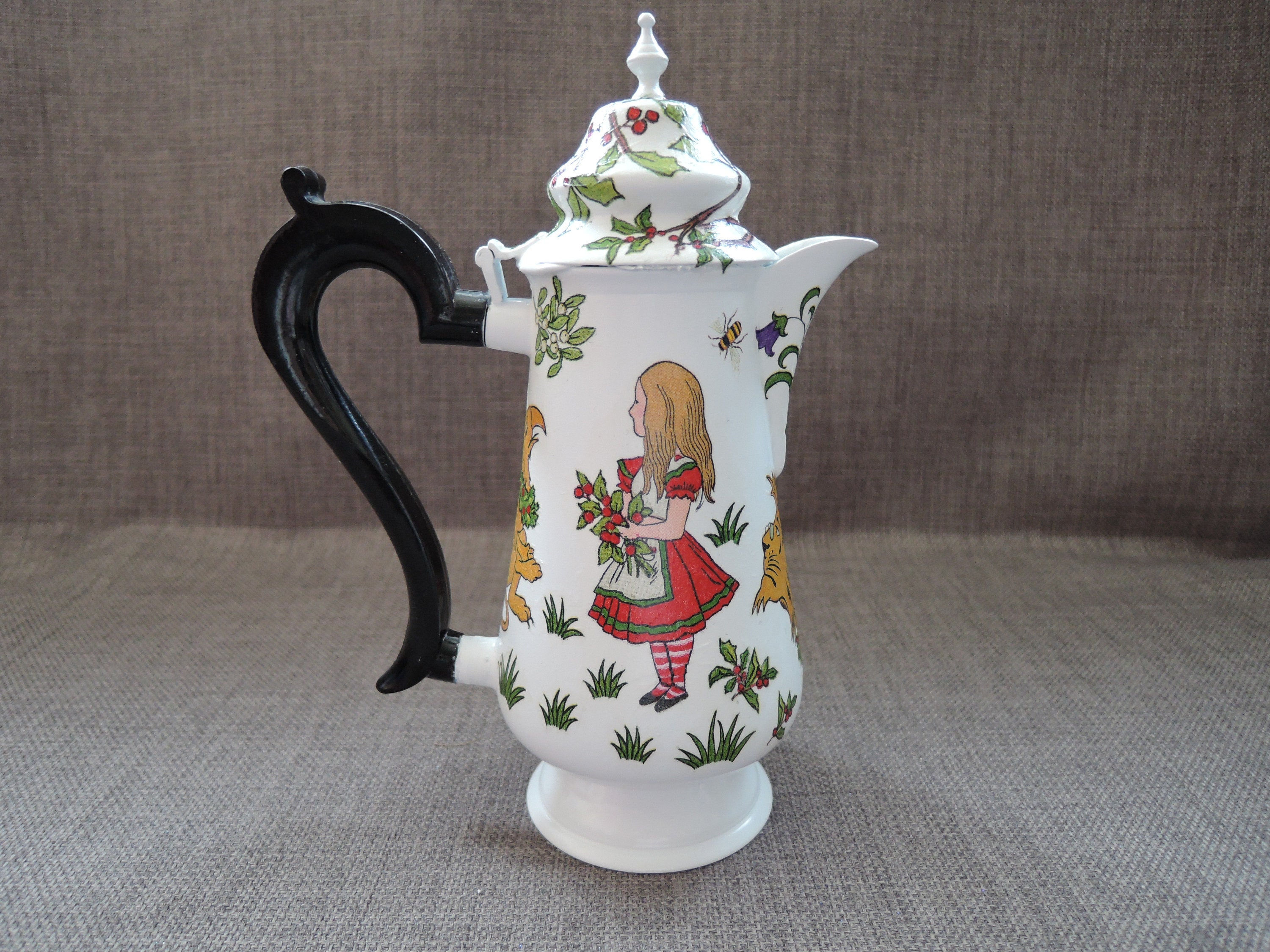 Sale Alice In Wonderland Decorated Unique Coffee Etsy