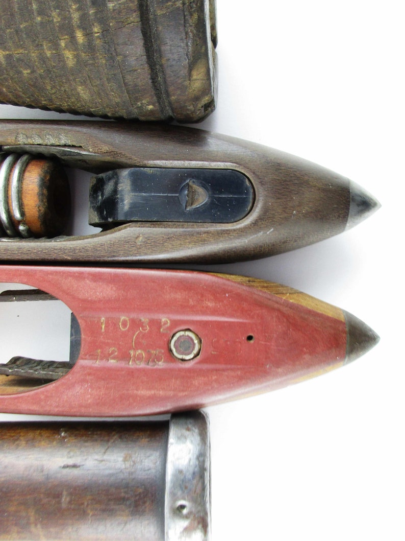 Vintage Weaving Tall Industrial Spools /'Boat/' Shuttle Wood Shuttle Brass Tips Two /'Bullet/' Weaving Shuttles Vintage WoodMetal