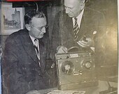 October 1952 Audio Engineering Magazine has 96 pages of ads and articles, Antique Radio,Stereo,Microphone, Amplifier ,Electronics Magazine