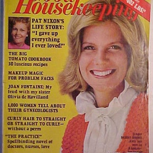 August 1978 Good Housekeeping Magazine Debby Boone on the Cover by Jerry Abramowitz, has 266 pages of ads & articles, Birthday Gift Idea