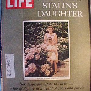 September 22, 1967 LIFE Magazine with Stalin&#39;s Daughter on the Cover has 136 pages of ads and articles, Birthday Gift Idea