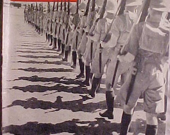 December 30, 1940 LIFE Magazine with British Army on the Cover has 60 pages of ads and articles, Birthday Gift Idea No.4