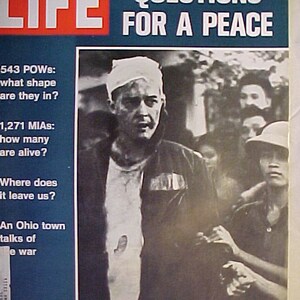 November 10, 1972 LIFE Magazine with Vietnam POW Ronald Dodge on the Cover has 100 pages of ads and articles , Birthday Gift Idea No.4