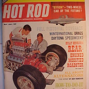 May 1961 Hot Rod Magazine has 122 pages of ads and articles with nice cover art, Antique Automobile Muscle Car Hot Rod, Rat Rod Magazine