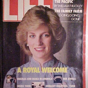 November 1985 LIFE Magazine with Princess Diana on the Cover by Snowdon has 170 pages of ads and articles, Birthday Gift Idea