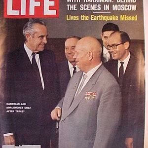 August 9, 1963 LIFE Magazine with Harriman & Khrushchev on the Cover has 90 pages of ads and articles, Birthday Gift Idea No.4