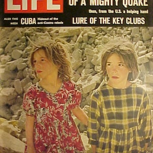 September 21, 1962 LIFE Magazine with Two Earth Quake Girls on the Cover has 116 pages of ads and articles, Great Birthday Gift Idea #2
