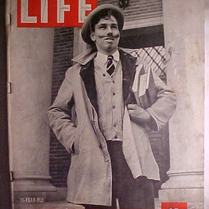 November 30, 1942 LIFE Magazine Bob Berger on the Cover has 144 pages of ads and articles , Birthday Gift Idea