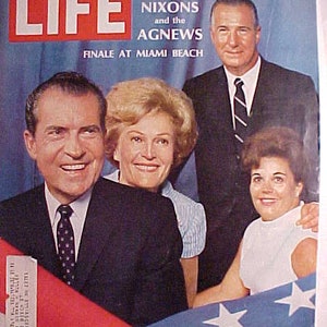 August 16, 1968 LIFE Magazine with Nixon Family & Agnew Family on the Cover has 80 pages of ads and articles , Birthday Gift Idea No.2