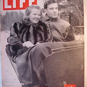 January 8, 1940 LIFE Magazine E. Harold Pottle Jr. on the Cover has 64 pages of ads and articles, Birthday Gift Idea