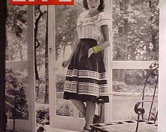 July 17, 1944 LIFE Magazine with Anne Scott from Columbus, Ohio on
