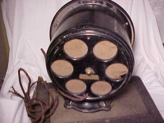 C1928-29 Atwater Kent Model 46 Radio Complete With All Tubes C1928-29 Atwater Kent Model 46 Radio Complete With All Tubes