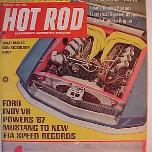 February 1967 Hot Rod Magazine has 140 pages of ads and articles with nice cover art, Antique Automobile Muscle Car Hot Rod Rat Rod Magazine