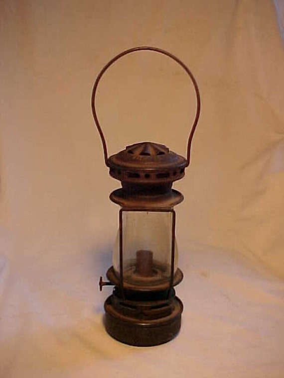C1915-20 Dietz New York Scout Skater Lantern Oil Lamp C1915-20 Dietz New York Scout Skater Lantern Oil Lamp