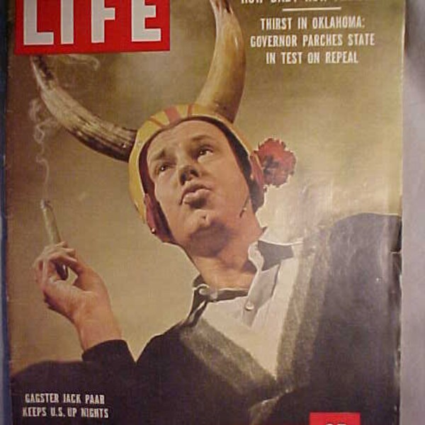 March 9, 1959 LIFE Magazine with Jack Paar on the Cover has 132 pages of ads and articles, Birthday Gift Idea No.2