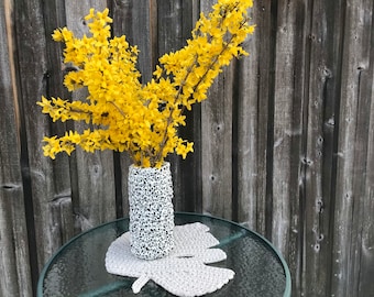 Hand Crocheted T-shirt Yarn Vase for Dried Flowers