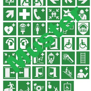 Könnte beinhalten: Ein Raster aus grünen, quadratischen Sicherheitsschildern mit weißen Piktogrammen für Notausgänge, Erste Hilfe, Brandschutzausrüstung und Evakuierungsverfahren. Das Wort MUSTER ist in großen grünen Buchstaben diagonal über das Raster gedruckt.