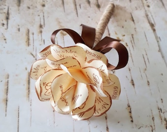 Rustic Wedding Guest Book Pen Personalized Paper Rose Twine Wrapped  Pen Cream and Brown