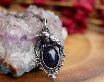 Collar gótico de cuervo con piedras preciosas, joyería de bruja con cuervo azul y oro