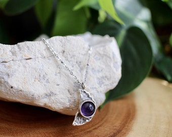 Hammered Crescent Moon Amethyst Necklace, Celestial Gemstone Jewelry, Lunar Gift