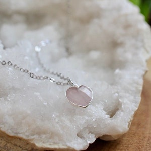 Rose Quartz Heart Necklace, Dainty Pink Gemstone Heart Shape Jewelry, Gift for Mom