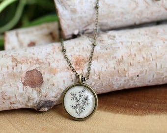 Dainty Botanical Necklace, Wild Flower Jewelry, Nature Lover Gift for Her