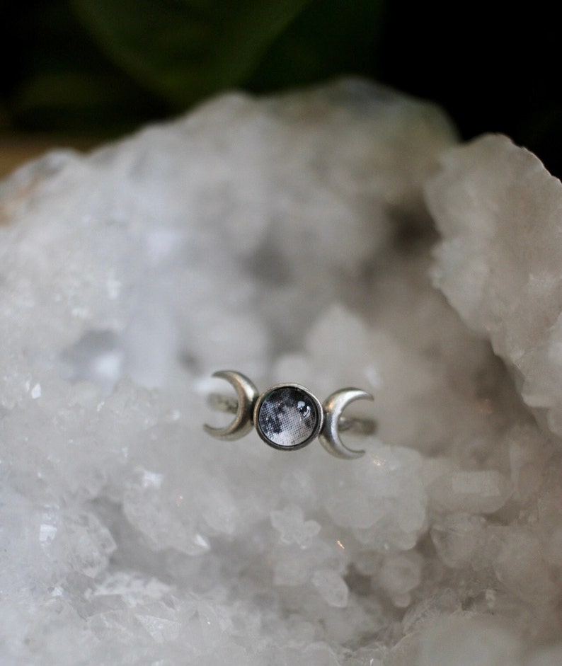 Triple Moon Ring, Silver Moon Phase Jewelry, Celestial Gift image 4