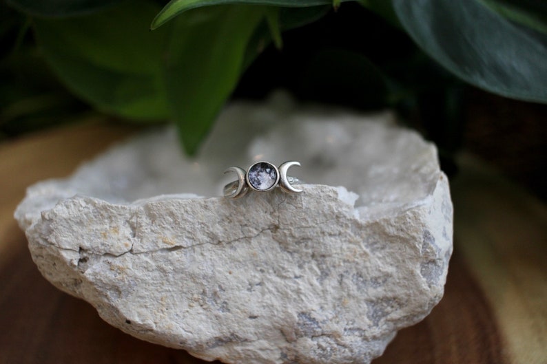 Triple Moon Ring, Silver Moon Phase Jewelry, Celestial Gift image 8