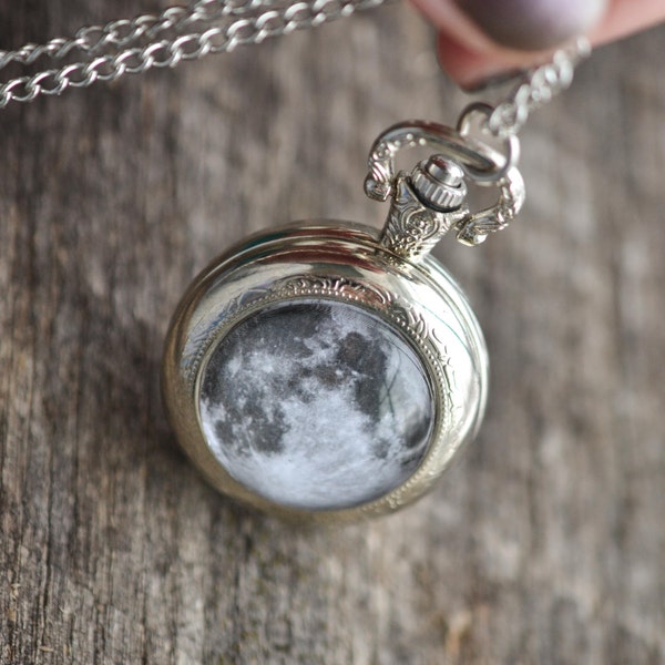 Collier montre de poche pleine lune, collier montre en argent, montre de poche en argent, bijoux spatiaux, bijoux nerd, collier planétarium