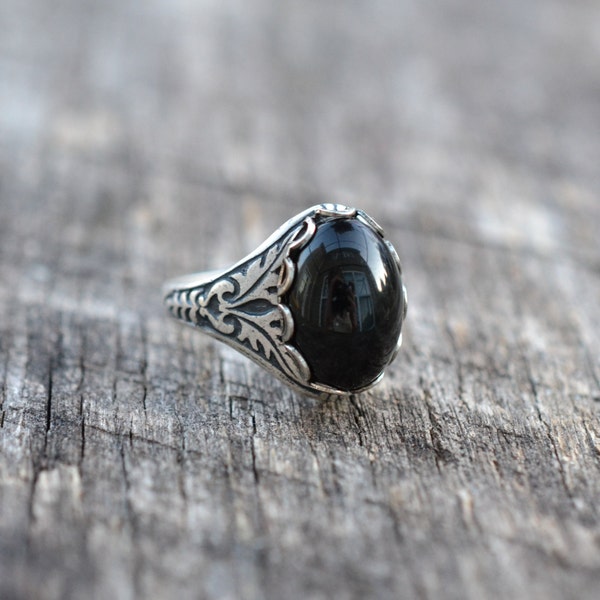 Black Onyx Ring, Protection Stone Ring, Gothic Jewelry, Gift for Girlfriend